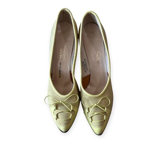 Andrew‎ Geller Yellow pumps. Soft Pointed Toe,  Size 7 1/2 AAA Narrow, Vintage - Picture 4 of 16